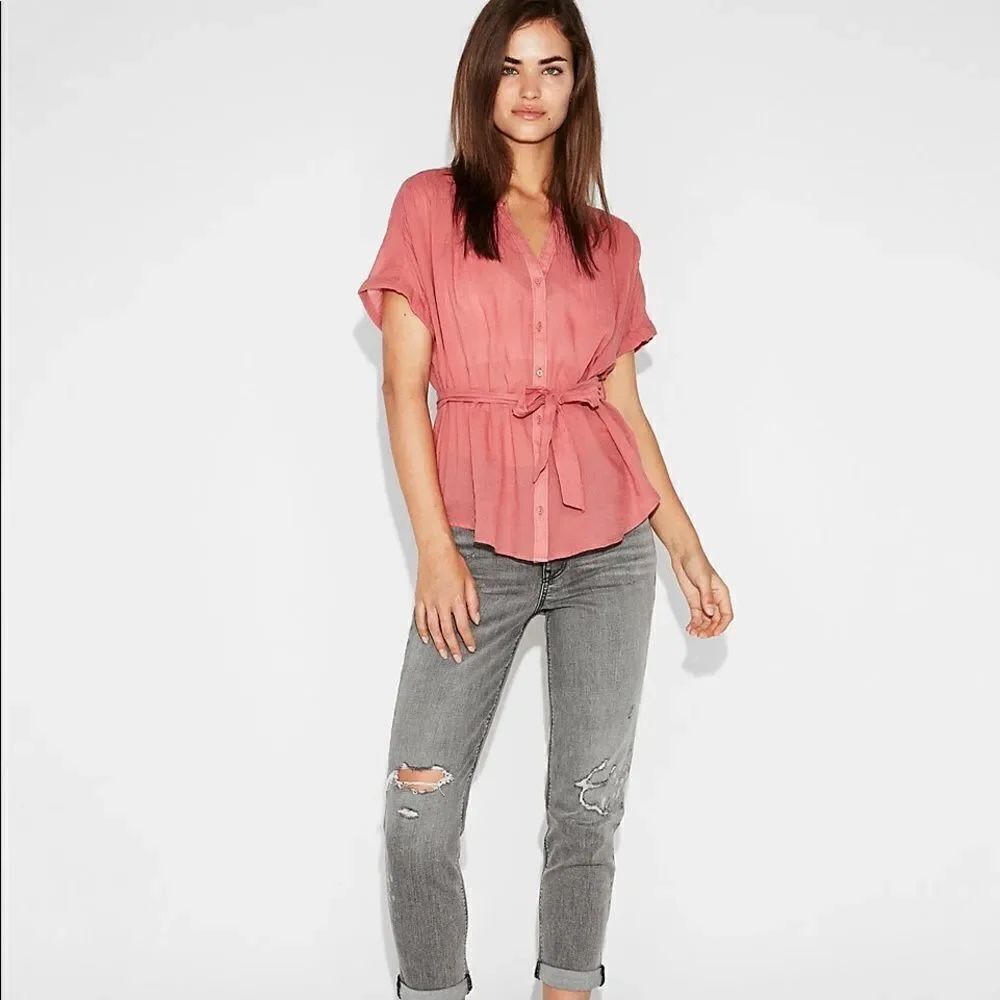 ✨ Sheer Tie-Waist Shirt✨